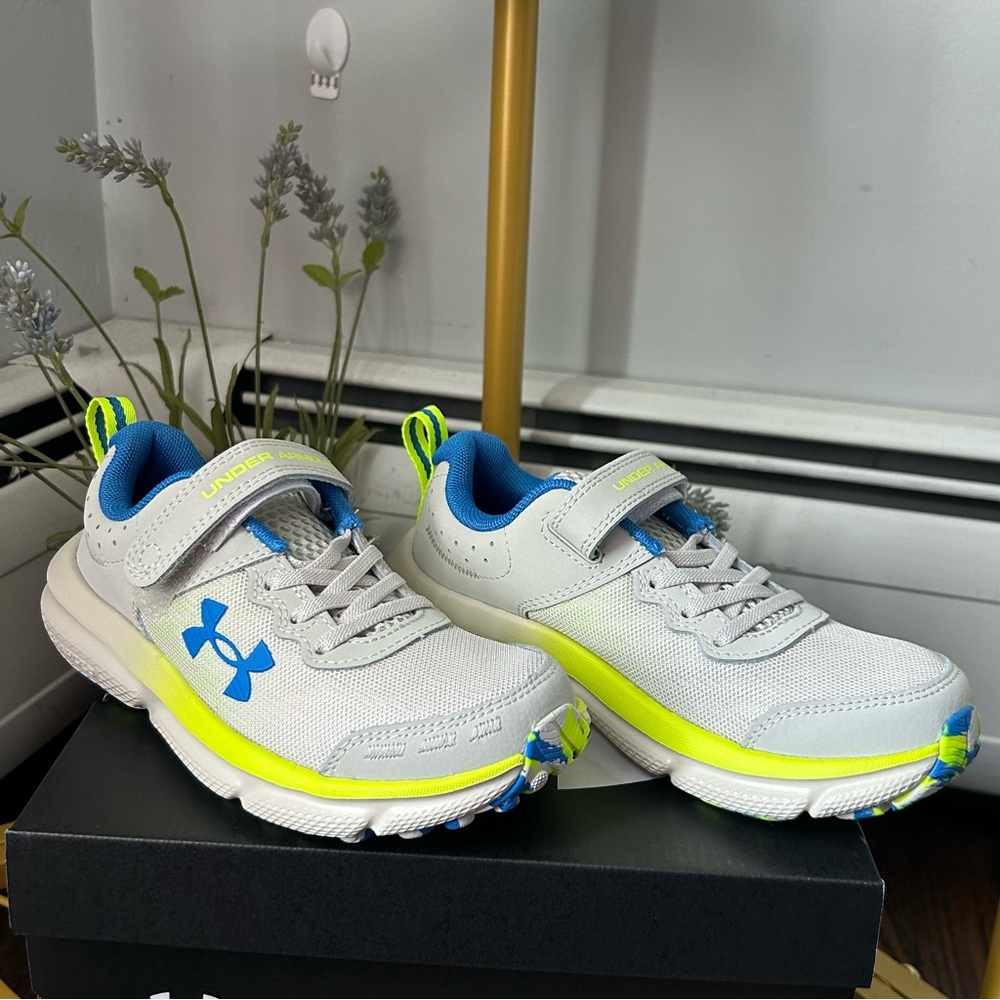 Under Armour UA BpS Assert 10 AC preschool boys sneakers size 12K and 13K NEW